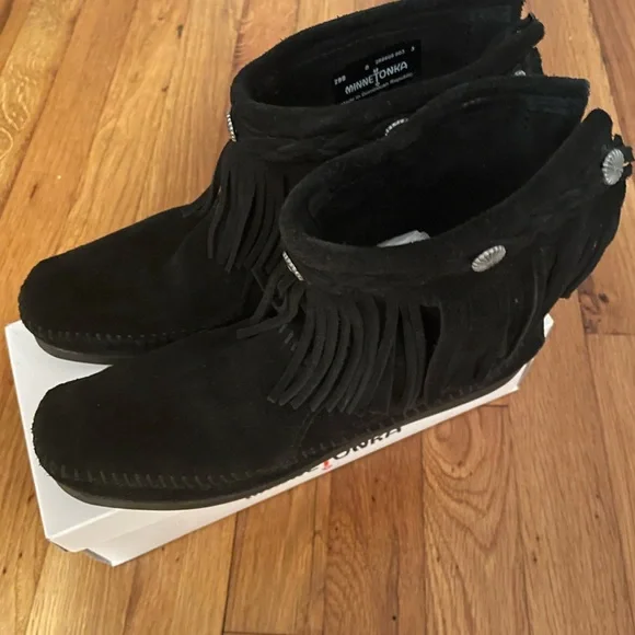 Minnetonka Black Fringe Moccasin Boots with Silver Accents - Picture 3 of 4